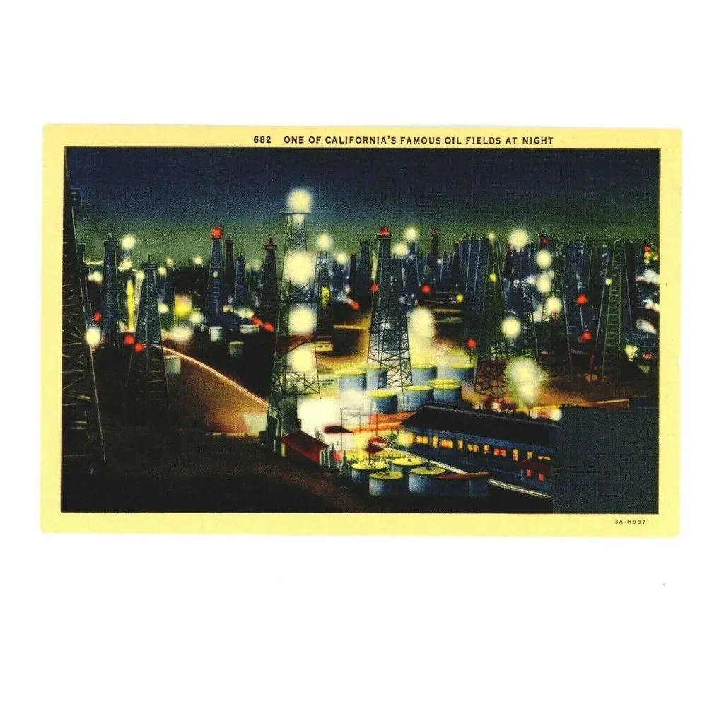 Vintage Postcard California Famous Oil Fields At Nights USA Travel Unposted USA